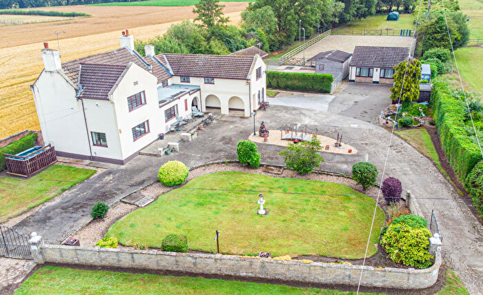 6 Bedroom Detached House For Sale In Eskholme Lane, Sykehouse, South Yorkshire, DN14