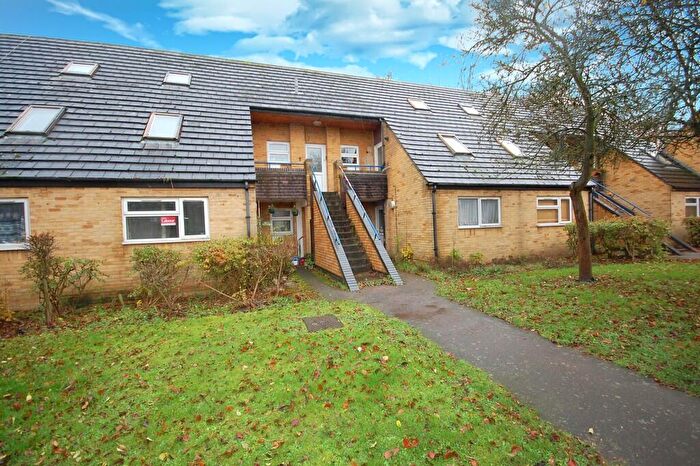 1 Bedroom Maisonette To Rent In Redhall Close, AL10