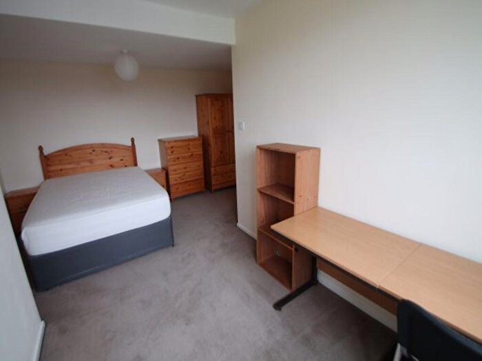 8 Bedroom House To Rent In Burley Road, Leeds, LS3