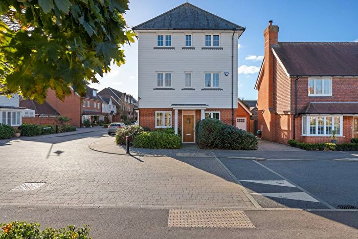 3 Bedroom Detached House For Sale In Sonning Crescent, Bognor Regis, PO21