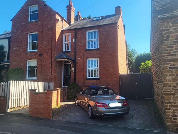 3 Bedroom Semi-Detached House To Rent In Raynsford Road, Duston, Northampton, NN5