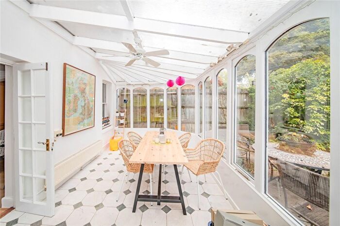 2 Bedroom Flat To Rent In Marlborough Road, Richmond, TW10