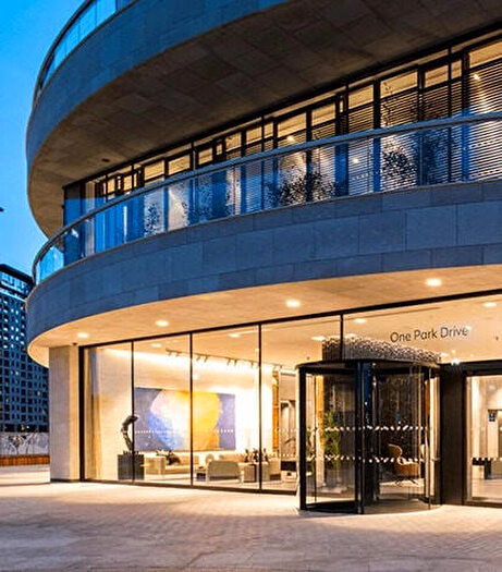 2 Bedroom Apartment To Rent In Park Drive, London, E14