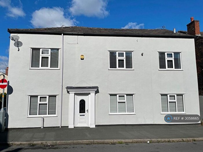 3 Bedroom Terraced House To Rent In Taylor Street, Stalybridge, SK15