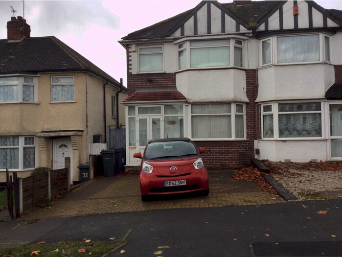 3 Bedroom Semi-Detached House To Rent In Wensleydale Road, Perry Barr, B42