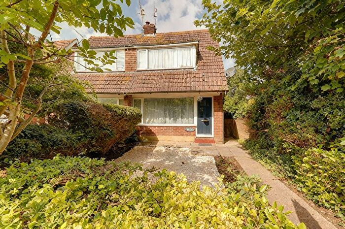 2 Bedroom Semi Detached House To Rent In Mansfield Road, Worthing, BN11