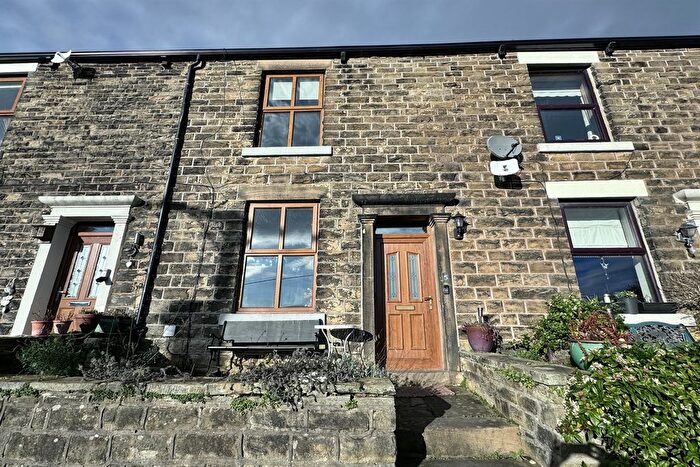 2 Bedroom Terraced House For Sale In Bank Cottages, Hayfield, High Peak, SK22