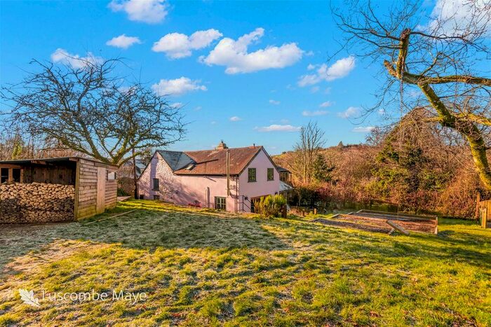 4 Bedroom Cottage For Sale In South Brent, TQ10