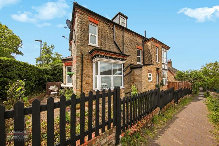 5 Bedroom Detached House For Sale In Middle Road, Harrow On The Hill, HA2