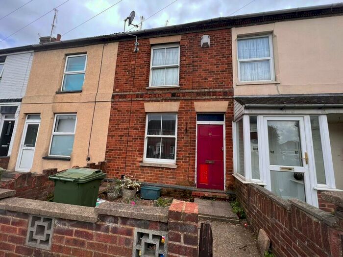 3 Bedroom House To Rent In Victoria Road, Bletchley, MK2
