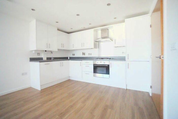 2 Bedroom Flat To Rent In Swindon Road, Cheltenham GL51