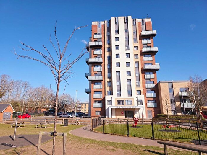 2 Bedroom Flat For Sale In Blanchard Avenue, Gosport, Hampshire, PO13