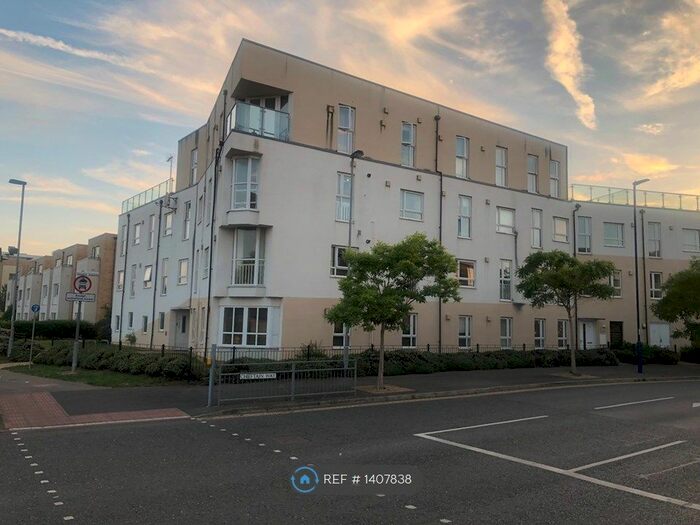 2 Bedroom Flat To Rent In Chieftain Way, Cambridge, CB4