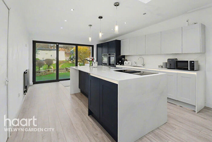 2 Bedroom Terraced House For Sale In Gorse Close, Hatfield, AL10