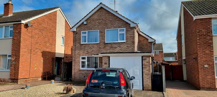 3 Bedroom Detached House To Rent In Apple Tree Close, Kidderminster, DY10