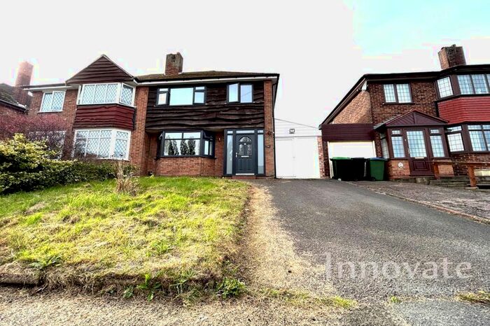 3 Bedroom Semi-Detached House To Rent In Hillbank, Tividale, Oldbury, B69