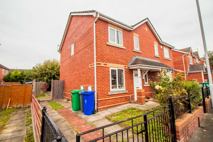 3 Bedroom Semi-Detached House To Rent In Venture Scout Way, Manchester, M8