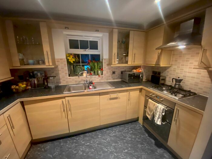 2 Bedroom Flat To Rent In Whistlefish Court, Norwich, NR5