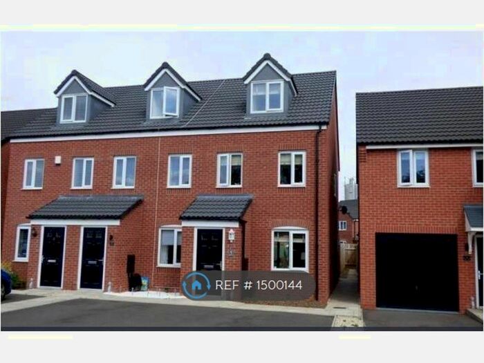 3 Bedroom Semi-Detached House To Rent In Adkin Close, Burton-On-Trent, DE14