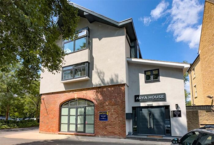 2 Bedroom Apartment To Rent In Mill Walk, Witney, Oxfordshire, OX28