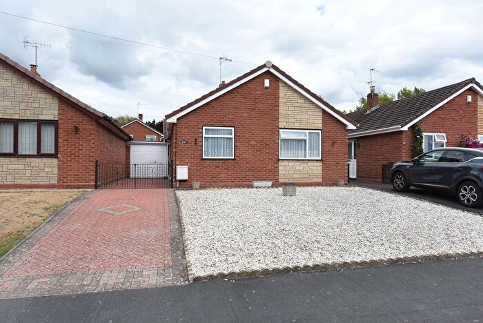 2 Bedroom Bungalow For Sale In Kingswinford, Leacroft Road, DY6