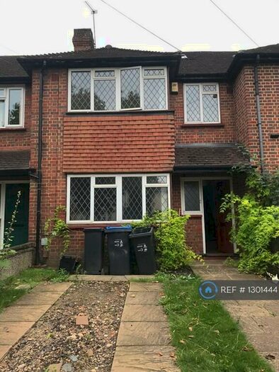 4 Bedroom Terraced House To Rent In Saxon Road, London, SE25