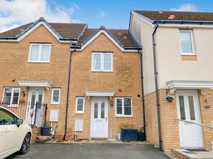 2 Bedroom Property To Rent In Wood Green, Cefn Glas, CF31