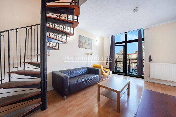 3 Bedroom Apartment For Sale In York House, Britannia Village, E16
