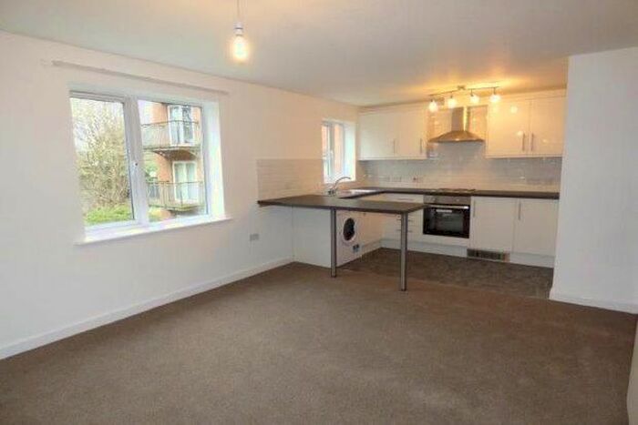 2 Bedroom Flat To Rent In 123 Hawksworth Road, Leeds LS18