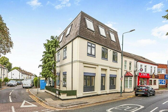 2 Bedroom Apartment To Rent In Westmead Road, Sutton, Surrey, SM1