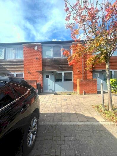 3 Bedroom Property To Rent In Warmwell Avenue, London, NW9