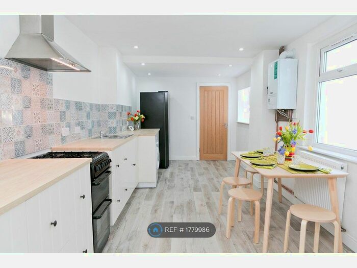 4 Bedroom Terraced House To Rent In Bertram Street, Cardiff, CF24