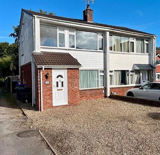3 Bedroom Semi-Detached House For Sale In Greenfields, West Grimstead, SP5