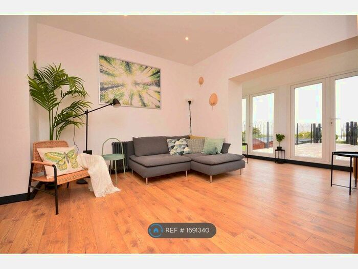 2 Bedroom Flat To Rent In Beach Rise, Westgate-On-Sea, CT8