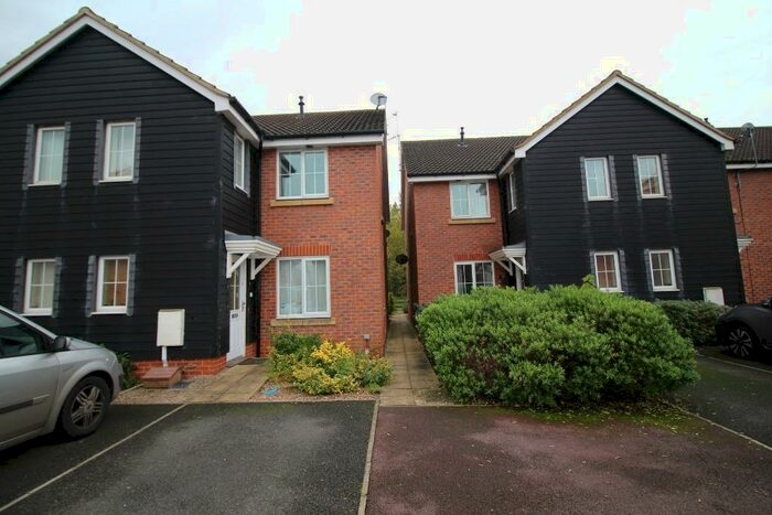 2 Bedroom Semi-Detached House To Rent In Swindale Close, Nottingham, NG2