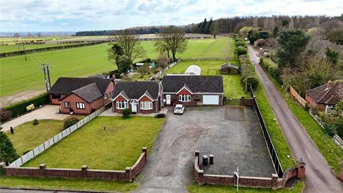 4 Bedroom Bungalow For Sale In Messingham Lane, Greetwell, Scawby, Lincolnshire, DN20