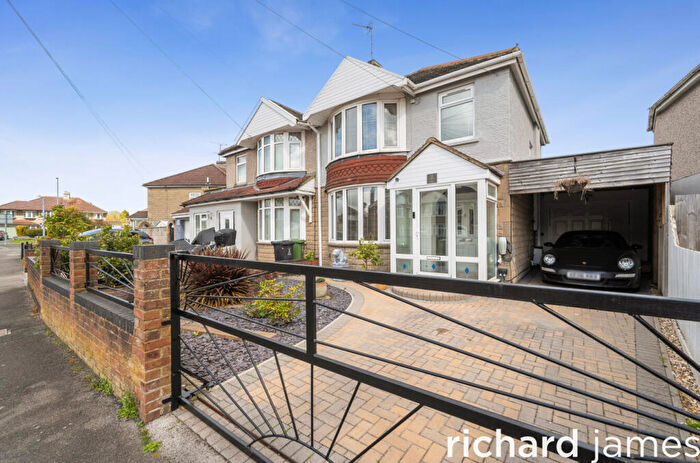 3 Bedroom Semi Detached House For Sale In Churchward Avenue, Rodbourne Cheney, SN2