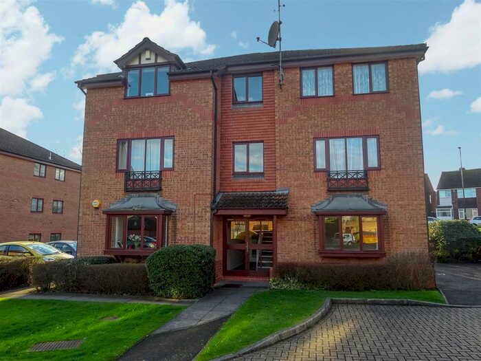 1 Bedroom Flat To Rent In Bowls Court, Coundon, Coventry, CV5