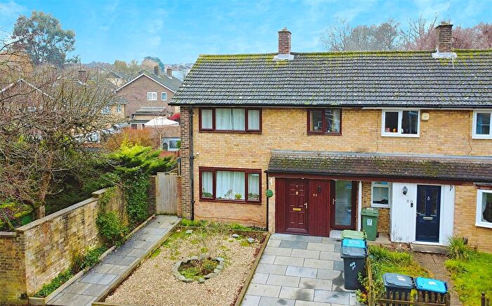 3 Bedroom Semi Detached House For Sale In Marlins Turn, Gadebridge, HP1