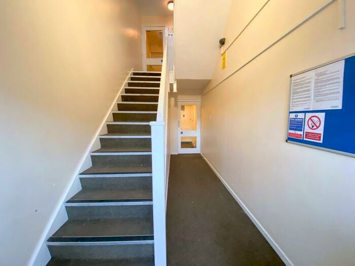 Studio For Sale In Somerset Gardens, Tottenham, N17