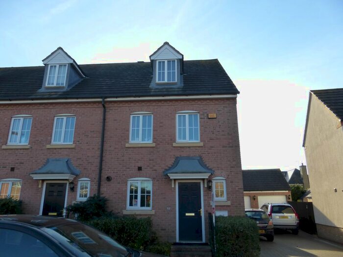 3 Bedroom Property To Rent In Campaign Avenue, Woodston, Peterborough, PE2