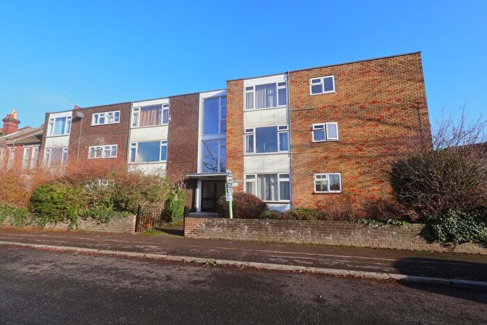 2 Bedroom Flat For Sale In Droffats House, Stafford Road, Southampton, SO15