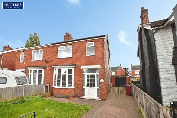 3 Bedroom Semi-Detached House For Sale In Bushfield Road, Scunthorpe, DN16