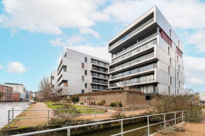 2 Bedroom Flat For Sale In Geoffrey Watling Way, Norwich, NR1