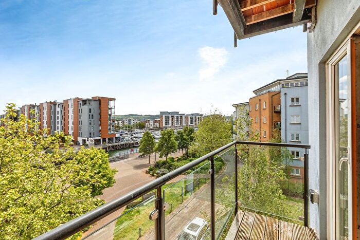2 Bedroom Flat For Sale In Lockside, Portishead, Bristol, Somerset, BS20