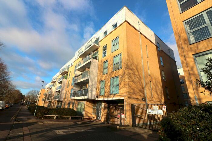 2 Bedroom Flat To Rent In Woolners Way, Stevenage, SG1
