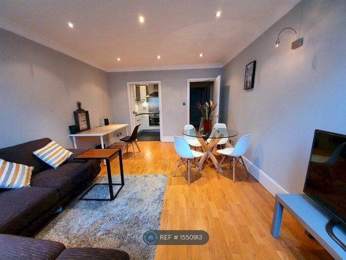 2 Bedroom Flat To Rent In Wellington Street, Leeds, LS1