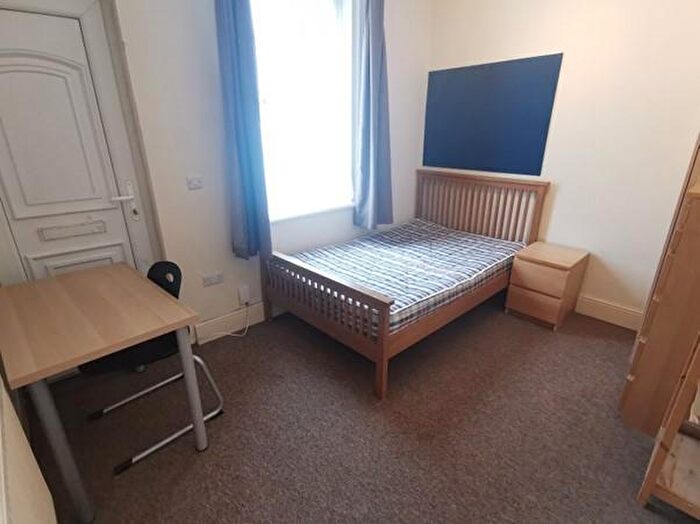 5 Bedroom Terraced House To Rent In Pomona Street, S11