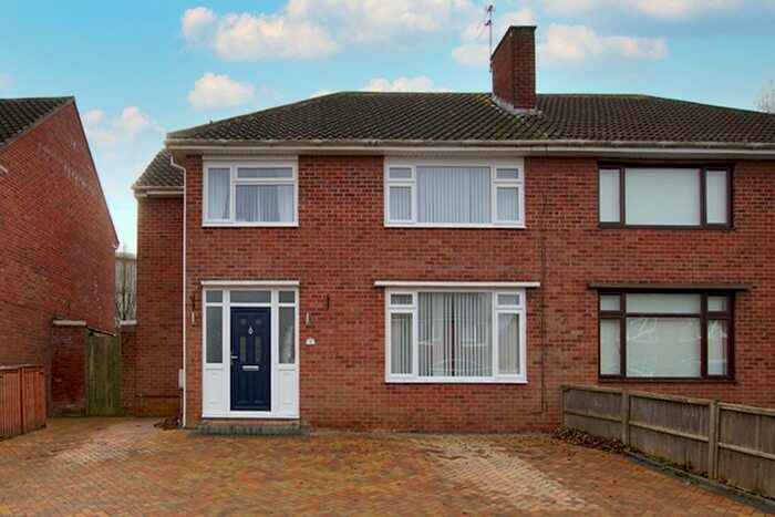 4 Bedroom Semi-Detached House For Sale In St. Aldams Drive, Pucklechurch, Bristol BS16