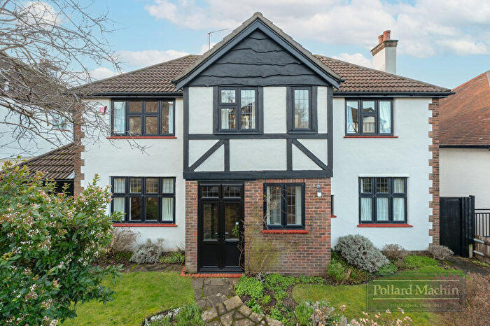 4 Bedroom Detached House For Sale In Purley Bury Close, Purley, CR8